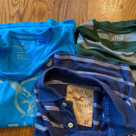 Lot of AE Hollister and Gap shirts - Picture 2 of 2